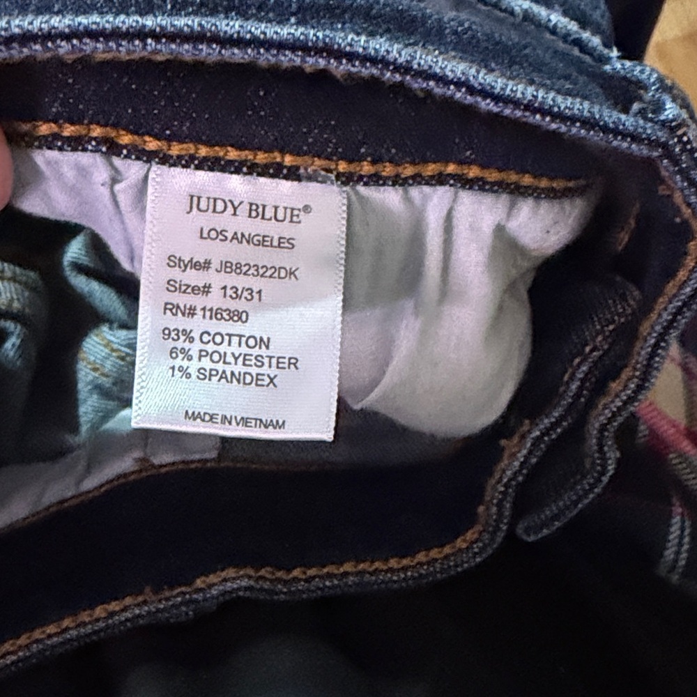 Judy Blue Dark Blue Frayed Ankle Jeans - Picture 5 of 6